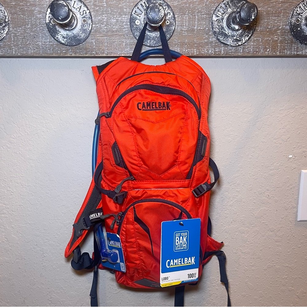 CAMELBAK | CAMELBAK SS15 LOBO 100 2014 BACKPACK WITH WATER BLADDER. POPPY